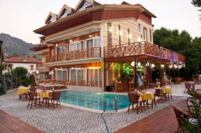 Отель Mavera Hotel  Ичмелер